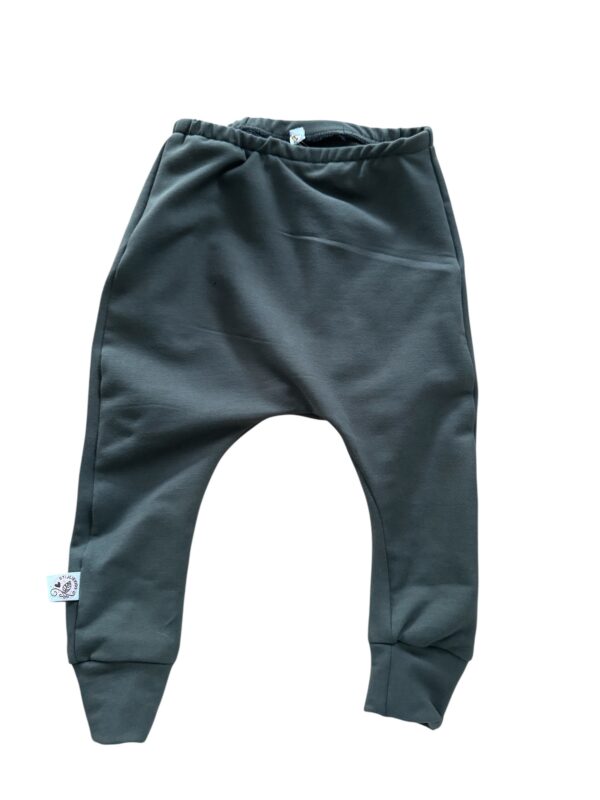 Baggy broekje legergroen